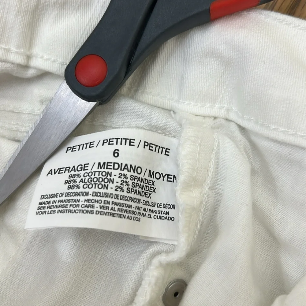 Bandolino Mandie White Jeans - Picture 9 of 10